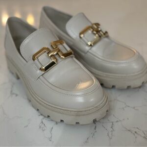 Steve Madden Elegant Cream Loafers with Gold Accent